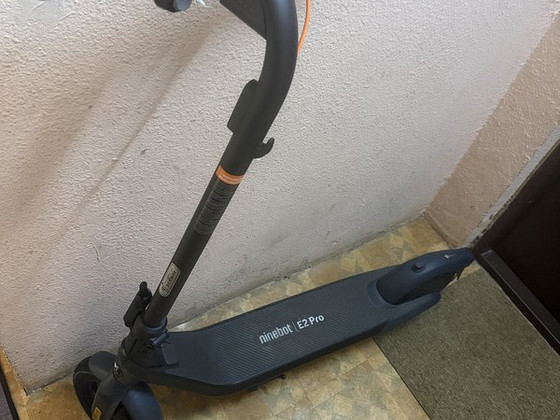 Самокат Ninebot E2 PRO