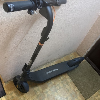 Самокат Ninebot E2 PRO