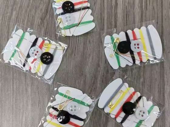Väike õmbluskomplekt.. 10tk
