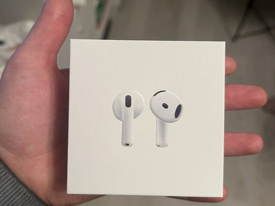 Airpods 4
