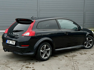 Volvo c30 r-design (5 фото из 10)