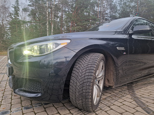 BMW (12 фото из 14)