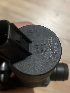 Volvo / Ford / Jaguar OEM klaasipesu pump (2 foto / 2)