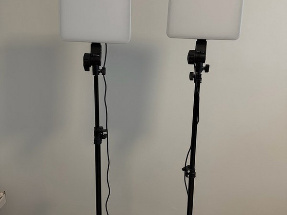 Видео свет Quadralite Thea led 450