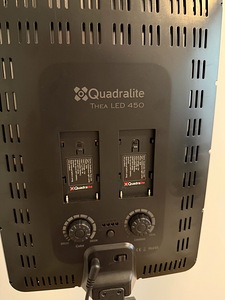 Видео свет Quadralite Thea led 450 (3 фото из 3)