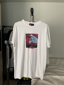 Uus CNK Star Wars Stormtrooper Vaporwave T-Särk (M-suurus) (1 foto / 1)