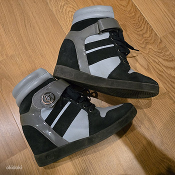 Armani jeans женские ботинки 36