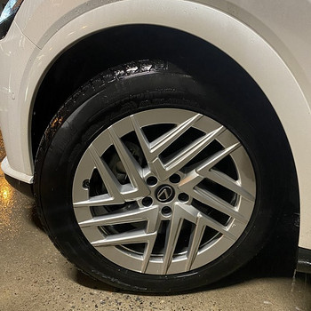 Шины Michelin X Ice Snow на дисках Lexus 19 дюймов
