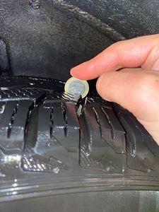 Шины Michelin X Ice Snow на дисках Lexus 19 дюймов (4 фото из 4)
