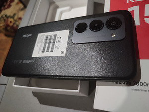 Xiaomi Redmi 15 (3 foto / 4)