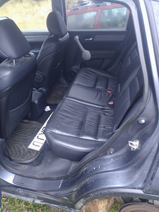 Honda CR-V (7 фото из 8)
