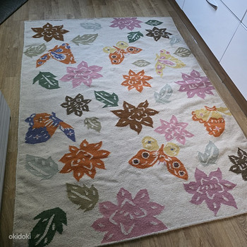 Käsitsi valmistatud villavaip