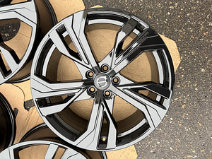 19" оригинальные диски Volvo 5x108 (4 фото из 9)