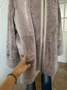 Mouton kapuutsiga, rebaseäärisega L-XL (8 foto / 10)
