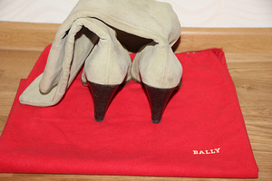 Сапоги Bally р. 38 (3 фото из 3)