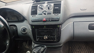 Mercedes Vito varuosadeks (8 foto / 9)