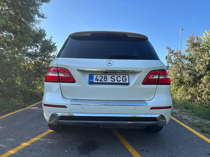 Mercedes ML 350 auto (11 foto / 15)