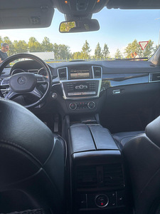 Mercedes ML 350 auto (9 foto / 15)