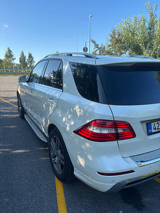 Mercedes ML 350 auto (13 foto / 15)