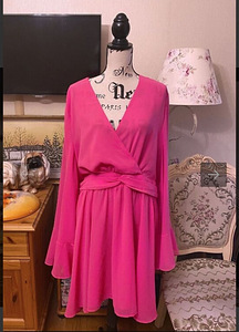 Boohoo uus väga ilus kleit s 48 , 3xl, 20 , (1 foto / 3)