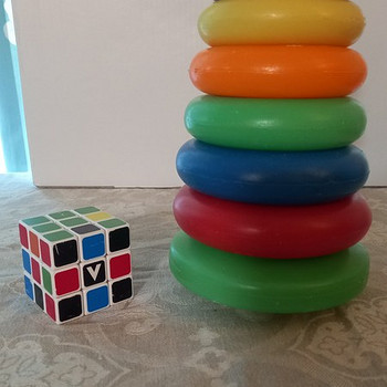 Развивающая пирамидка. Высота 32 cm.