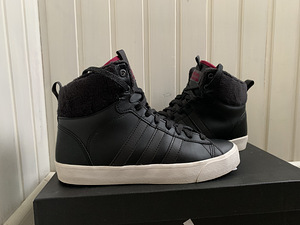 Naiste tossud/saapad Adidas CF Daily QT WTR s.36 (1 foto / 8)
