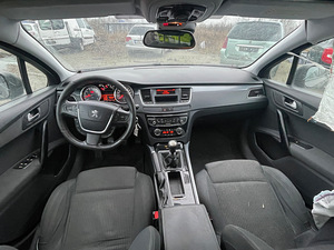 PEUGEOT 508 1,6 BENSIIN 115 KWT, VARUOSAD (10 foto / 10)