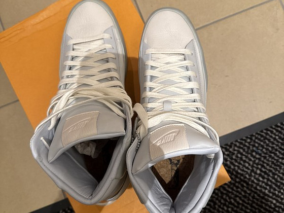 Кроссовки Nike