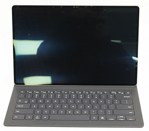 Samsung Galaxy Tab S10 Ultra (2 foto / 3)