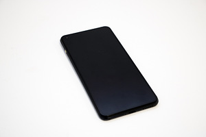 Xiaomi Mi 11 Lite 128GB (2 foto / 3)