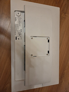 Fujitsu monitor 24" (2 foto / 3)