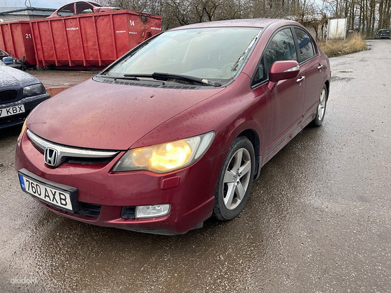 HONDA CIVIC 1,8 BENS AUTOMAAT, VARUOSAD