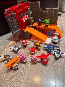Super Wings Super Wings lennukite figuurid + maja (1 foto / 6)