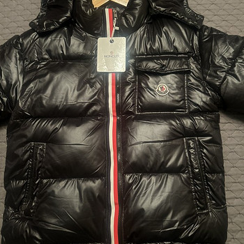 Moncler maya