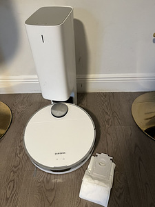 Samsung jet bot (1 foto / 1)
