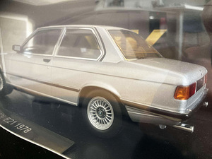 BMW E21 323 1978 mudelauto 1:18 (5 foto / 7)