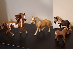 Пони Schleich (1 фото из 6)