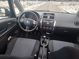 Fiat Sedici 1.9 88kw (9 foto / 11)