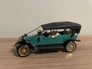 RUSSO-BALT auto kollektsioonimudel (2 foto / 10)