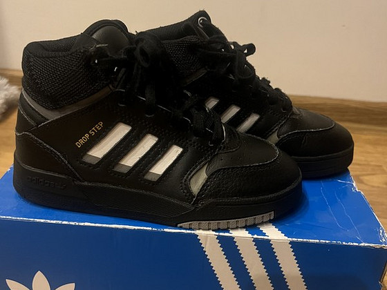 Adidas S.30