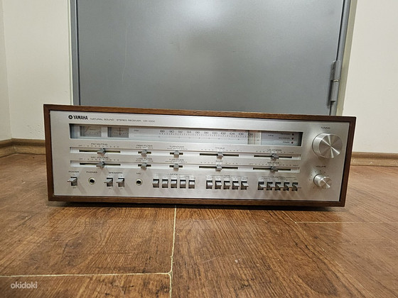 Yamaha CR-1000 FM стерео ресивер