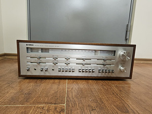 Yamaha CR-1000 FM стерео ресивер (1 фото из 5)