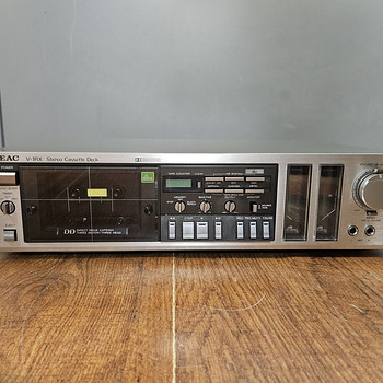 TEAC V-1RX стерео кассетная дека (1982)