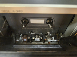 Luxman K-240 HiFi стерео кассетная дека (1984-87) (4 фото из 4)