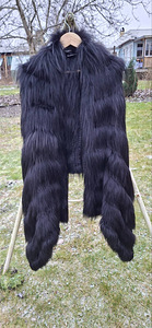 Elegantne naturaalne rebasekarusnahast vest (4 foto / 4)