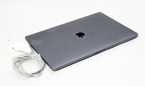 MacBook Pro 15-inch 2018 (2 фото из 3)