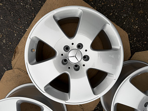 17" оригинальные диски Mercedes-Benz 5x112 (2 фото из 10)