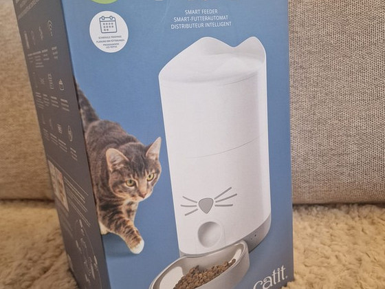 Автоматическая кормушка для кошек Catit PIXI Smart