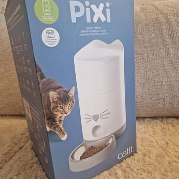 Автоматическая кормушка для кошек Catit PIXI Smart