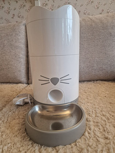 Автоматическая кормушка для кошек Catit PIXI Smart (2 фото из 3)